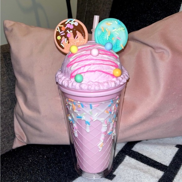 NIB Disney Mickey Mouse Ice Cream Inspired Cup and Straw. - Picture 1 of 1